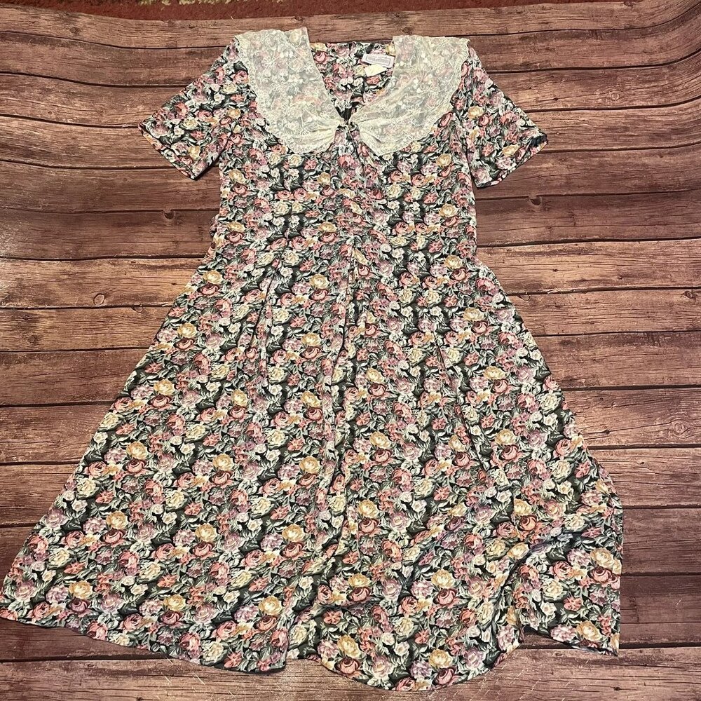 Vintage 90s Lisa Petites Floral Dress Size 6 Lace